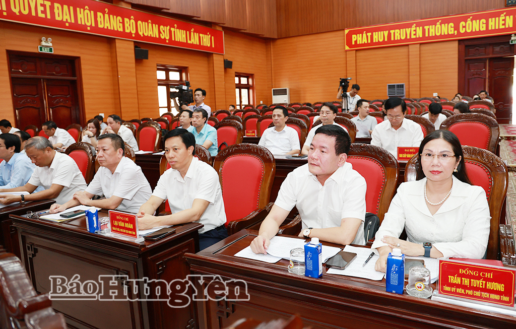 Các đại biểu dự hội nghị.