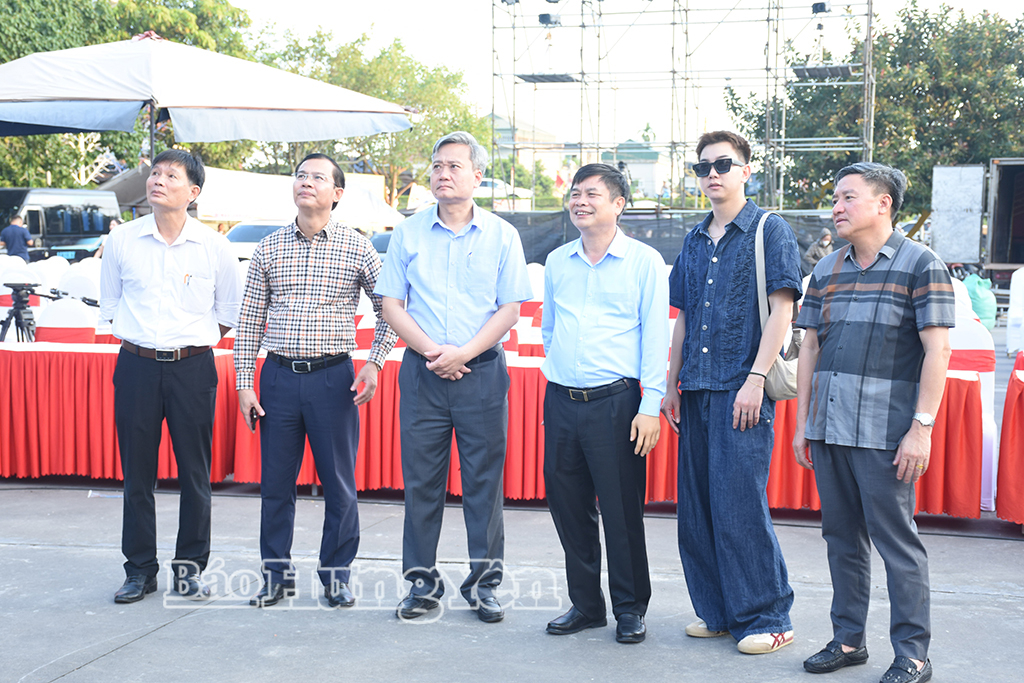 Đông đảo Nhân dân và du khách thập phương về dự lễ hội chùa Keo mùa thu năm 2026.