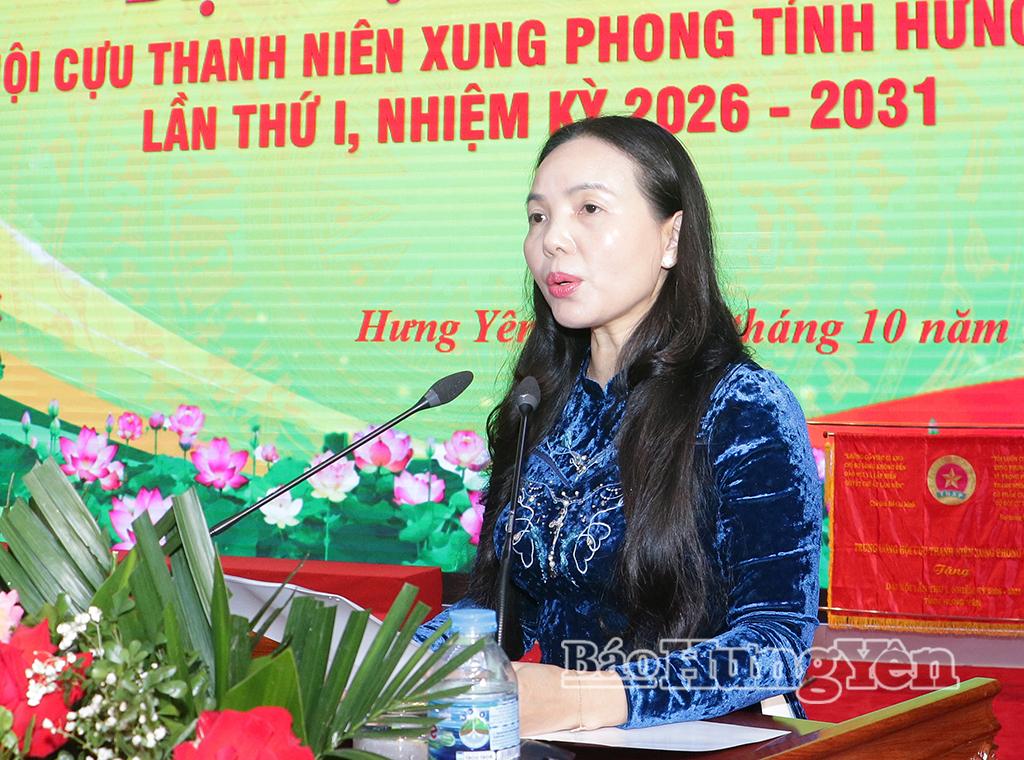 Đồng chí Ngô Thị Kim Hoàn, Ủy viên Ban Thường vụ Tỉnh ủy, Phó Chủ tịch Thường trực Ủy ban MTTQ Việt Nam tỉnh phát biểu tại Đại hội.
