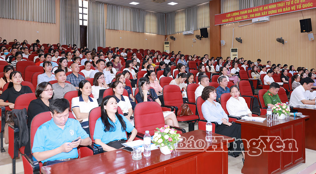 Trên 200 đại biểu được tuyên truyền chính sách pháp luật về BHXH, BHTN, BHYT