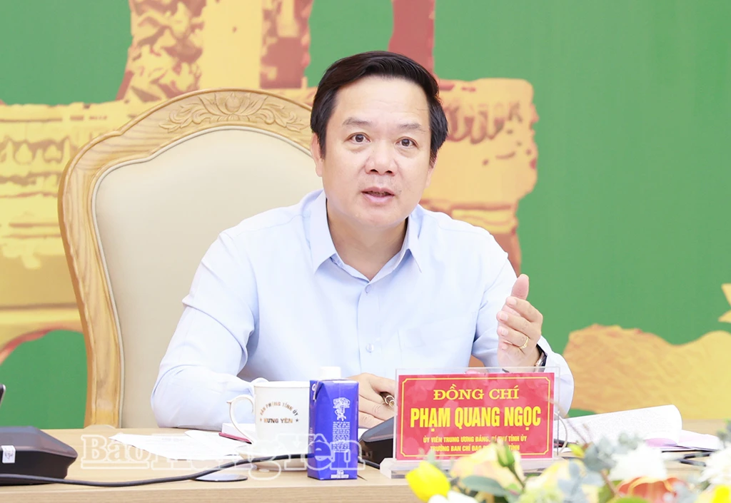 Đồng chí Phạm Quang Ngọc, Ủy viên Ban Chấp hành Trung ương Đảng, Bí thư Tỉnh ủy, Trưởng ban Chỉ đạo tỉnh phát biểu kết luận tại cuộc họp.