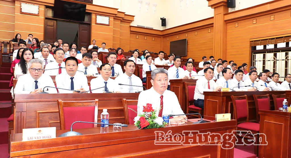 Các đại biểu dự hội nghị.