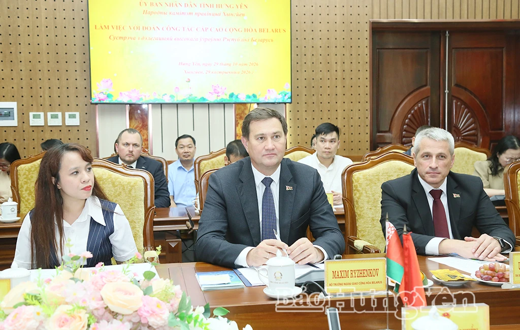 Bộ trưởng Bộ Ngoại giao Cộng hòa Belarus Ngài Maxim Ryzhenkov phát biểu tại buổi làm việc.