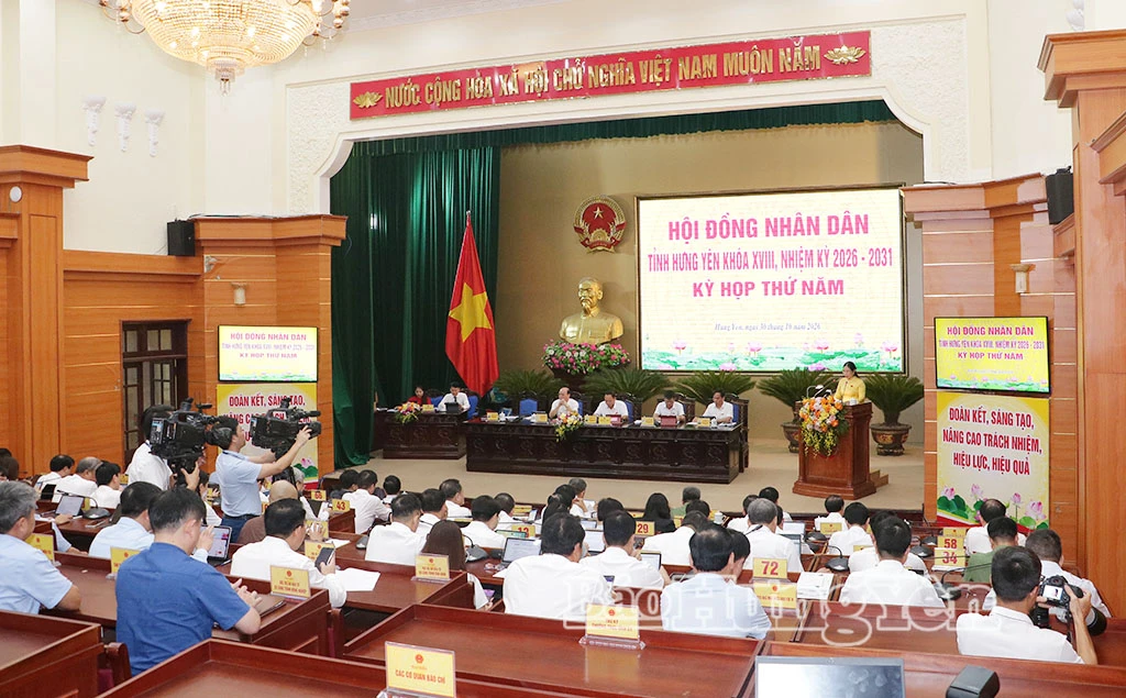 Toàn cảnh kỳ họp.