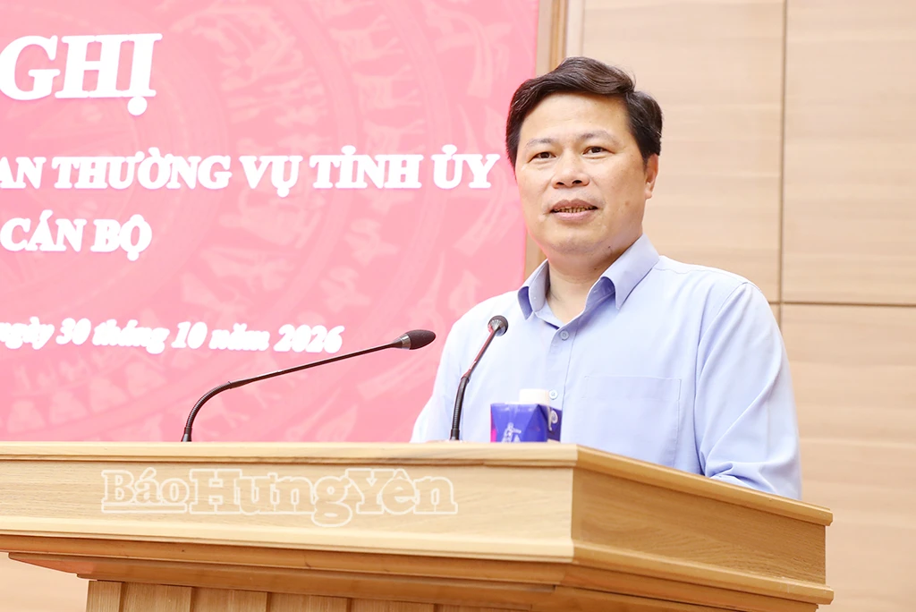 Đồng chí Trần Quốc Toản, Phó Bí thư Thường trực Tỉnh ủy, Chủ tịch Ủy ban MTTQ Việt Nam tỉnh phát biểu tại hội nghị.