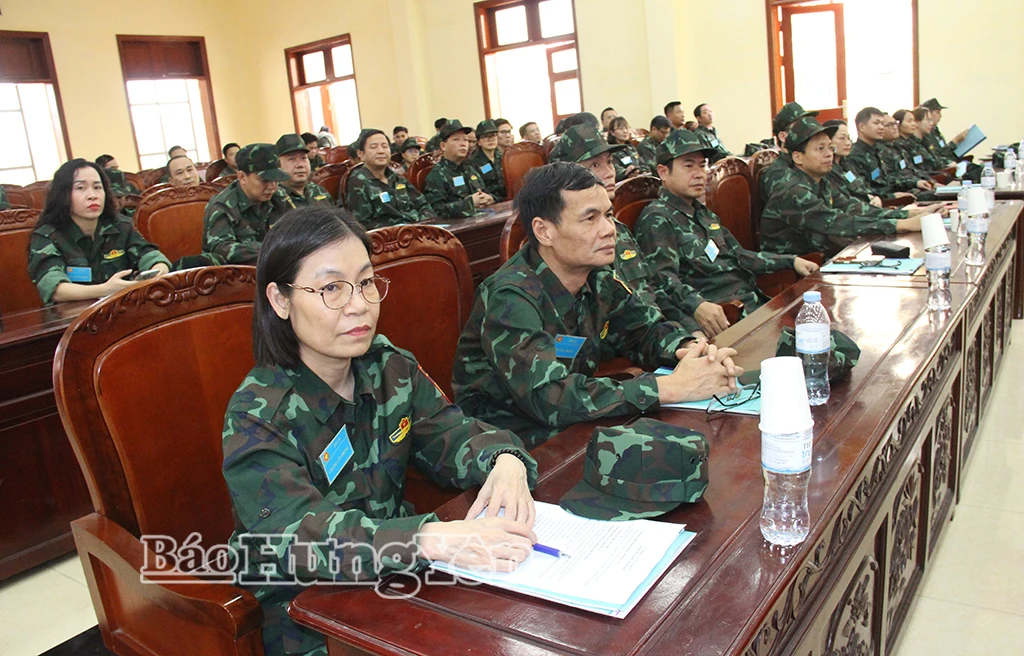 Các đại biểu dự khai mạc diễn tập.