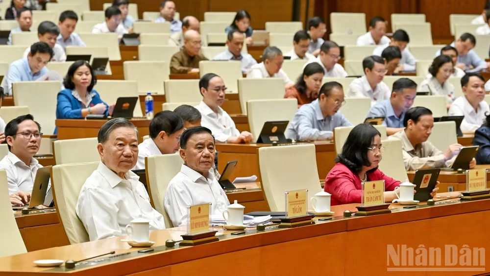 Thiết lập cơ chế theo dõi, cảnh báo sớm và điều phối ứng cứu sự cố an ninh dữ liệu