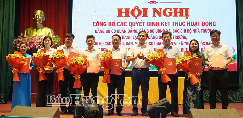 Xã Đại Đồng kiện toàn tổ chức đảng trực thuộc